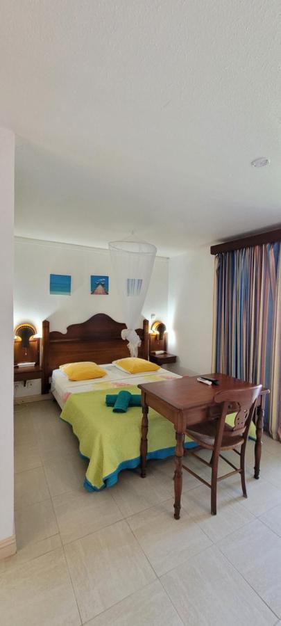 Turquoise Caritan Apartment Sainte-Anne Ngoại thất bức ảnh